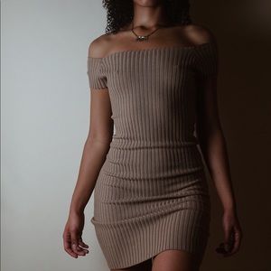 GIA MONAE OFF SHOULDER DRESS